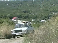 Более 20 лет дачники Ставрополя ждут обещанную властью дорогу