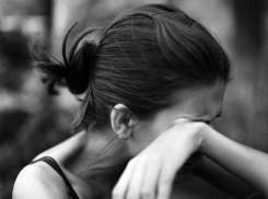 Несовершеннолетний из Невинномысска изнасиловал женщину-инвалида