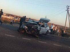 Страшная авария на трассе Ставрополья унесла жизнь мотоциклиста