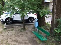 После жалобы в «Блокнот» жителям улицы Ленина нашли дворника