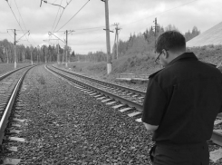 Две девушки погибли на железной дороге на Ставрополье 