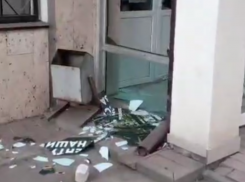 Разгромившего подъезд к фонду поддержки военнослужащих «Ессентуки за наших» задержали