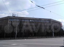 Здание «Ставропольтехмонтажа» на перекрестке Ленина и Доваторцев выставили на продажу за 250 миллионов 