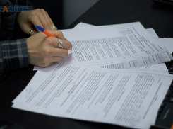 Директор детского сада выплатила более 445 тысяч рублей бухгалтеру и заму за фейковые должности