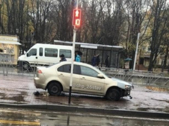 Ставрополец на японском седане снёс уличную ограду