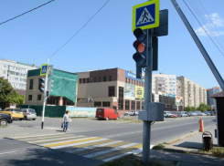 Несколько светофоров на юге Ставрополя временно отключили из-за повреждения проводов 