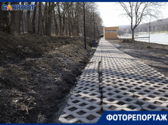 Ремонт идет, но плитка плывет: благоустройство на Комсомольском озере не пережило зиму