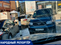 Ставропольчанин пожаловался на ситуацию с парковками для инвалидов возле школы №33