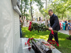 Памятник фронтовым медикам открыли в Ставрополе