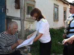 За невыплату алиментов мужчину отправили работать в похоронное бюро на Ставрополье 