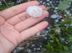 Крупный град накрыл несколько районов Ставрополья