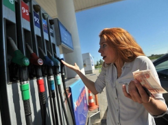 Как платить за бензин в два раза меньше рассказали водители из Ставрополя 