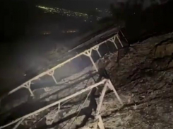 Миллион за данные о поджигателях: пожар уничтожил буквы с названием Пятигорска на горе Машук