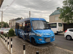 Водитель маршрутки №46 без прав сбил пешехода на зебре в Ставрополе 