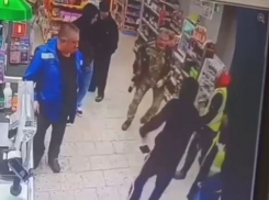 «У тебя никогда в жизни не получится меня избить»: 24-летний юноша нокаутировал взрослого мужчину в магазине на Ставрополье