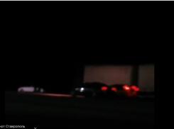 Стритрейсеры устроили ночные соревнования около Ставрополя