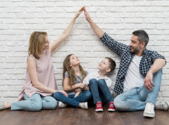 Миллиард рублей заложило правительство Ставрополья на нужды молодых семей в 2022 году