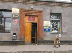 Блеск и Нищета: прогулка по загадочному зданию в Ставрополе