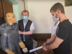 Появилось видео допроса преступника, обвиняемого в жестоком убийстве 20-летней давности