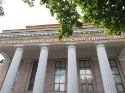 Долгие годы учебы, взятки и куча направлений: кто и как готовит врачей Ставрополья?