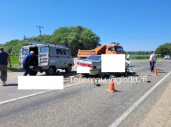 Два человека погибли в аварии с грузовиком на Ставрополье