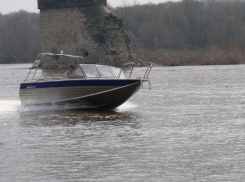 Ставропольчане распилили лодку односельчанина и сдали на металлолом