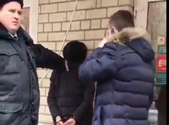«У нас девушка умирает, «скорая» едет час»: на работницу аптеки напали с ножом в Ставрополе