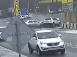 Лобовое столкновение двух иномарок под Пятигорском попало на видео