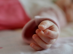 2-летняя девочка случайно убила свою новорожденную сестру в Кисловодске