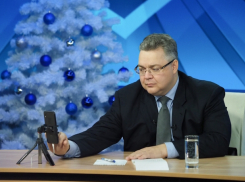 «Люди все знают, поэтому и возникает вопрос недоверия к власти»: Владимиров ответил на вопросы ставропольцев