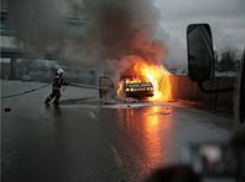 В Михайловске внезапно загорелся автомобиль