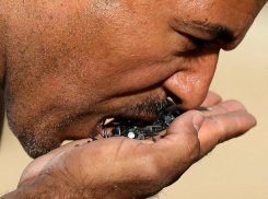 В знак протеста заключенный проглотил два гвоздя в ставропольской тюрьме 