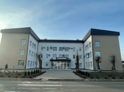 Ставропольчанка взыскала 100 тысяч с больницы за недопуск к врачу за справкой