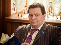 Как защитить деньги на банковской карте