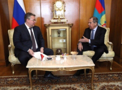 Губернатор Ставрополья встретился с министром иностранных дел России