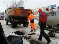 Новый холодный асфальт обескуражил жителей Ставрополя