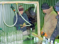 Подпольную фабрику по разливу водки и пива «накрыли» на Ставрополье 