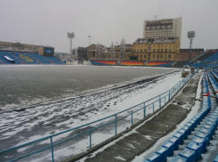 В Ставрополе из-за снегопада перенесли футбольный матч