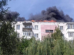 Крупный пожар на 50 лет ВЛКСМ в Ставрополе попал на видео