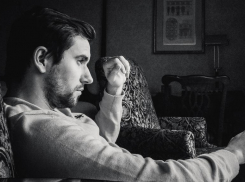 Ставропольские мужчины высказались по поводу нарощенных ресниц у женщин