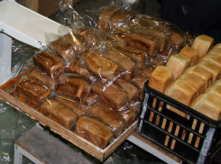 На Ставрополье призывы к алиментщикам появятся в булках хлеба