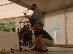 Слепаков и Кузя обрисовали главную студенческую проблему в песне «денег нет» на молодежном форуме «Машук»