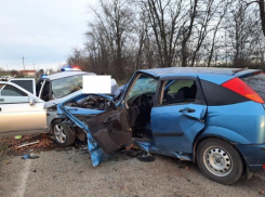 В Курском округе Ставрополья ребенок выжил в лобовом столкновении 