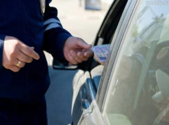 За взятку в 30 тысяч рублей от пьяного водителя на сотрудника ДПС завели уголовное дело в Ставрополе 