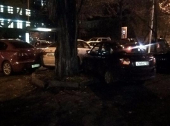 Аварию из пяти автомобилей спровоцировала женщина в центре Ставрополя