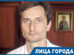 «В Америке выходит куча сериалов про медиков, а у нас врачей только и знают, что ругают», - главврач ставропольской краевой больницы