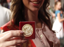 Полторы тысячи выпускников Ставрополья получат золотые и серебряные медали