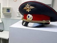 Общественник довел майора полиции из ЦПЭ до слез