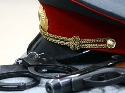 В Нефтекумском районе сотрудник полиции торговал запрещенными веществами