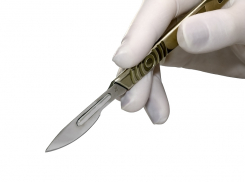 Ученый из Ставрополя выиграл грант в миллион рублей за изобретение нового скальпеля